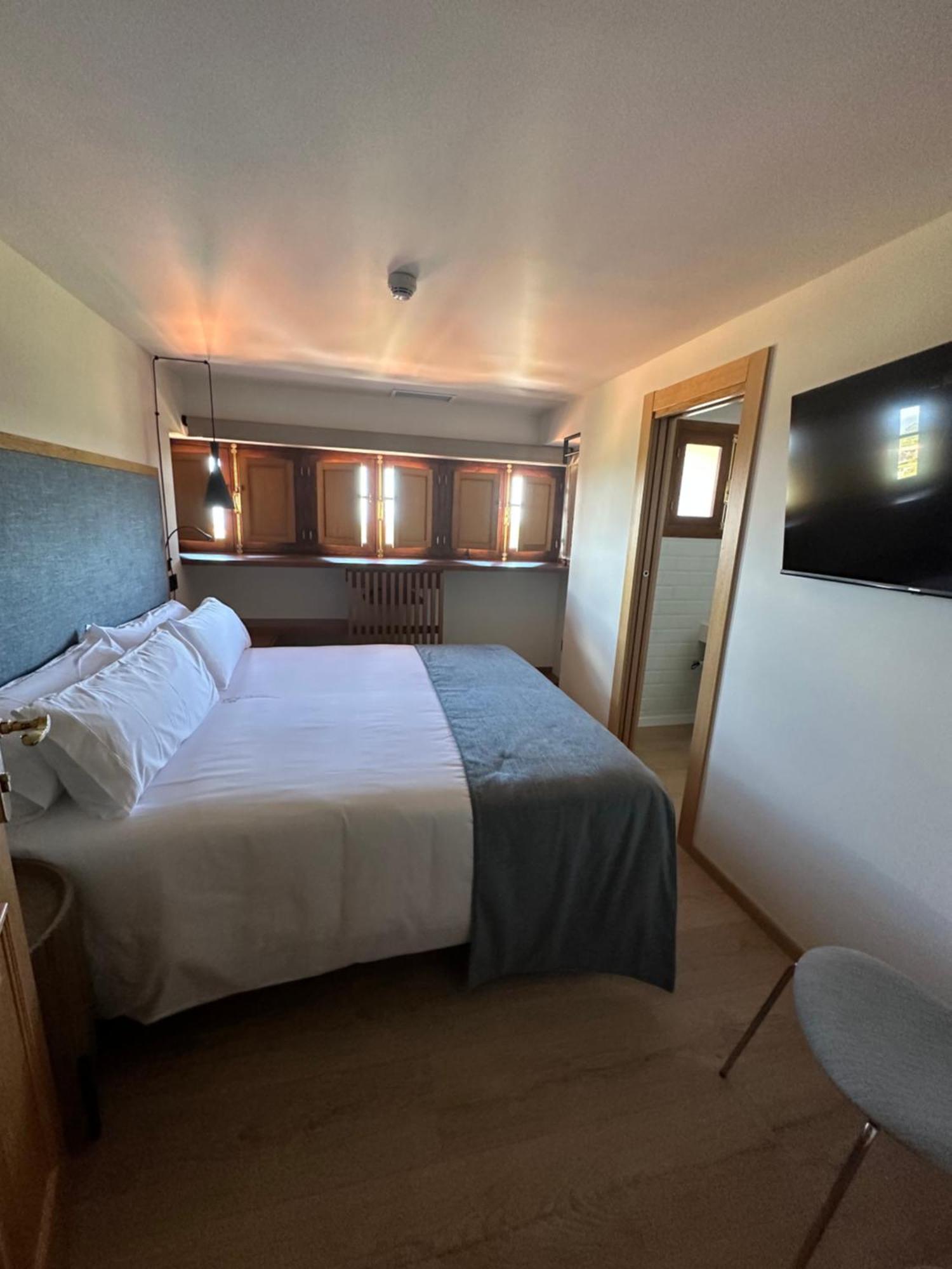 Hotel El Rosal De กูดีเยโร ภายนอก รูปภาพ